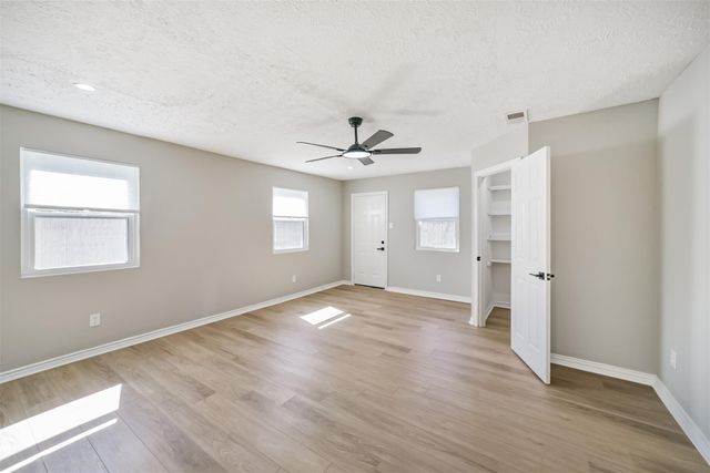 10826 Thorncliff Drive, Humble, TX 77396