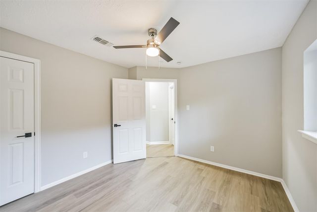 10826 Thorncliff Drive, Humble, TX 77396