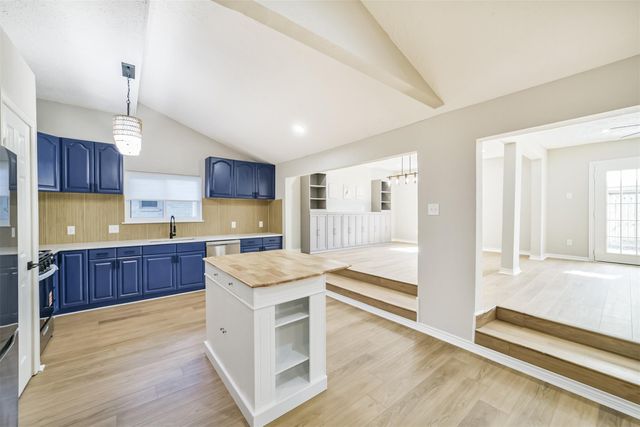 10826 Thorncliff Drive, Humble, TX 77396