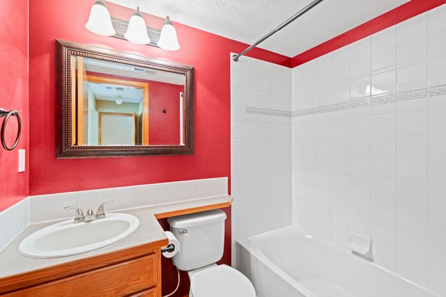 7421 W Lanzce Ct, Nine Mile Falls, WA 99026
