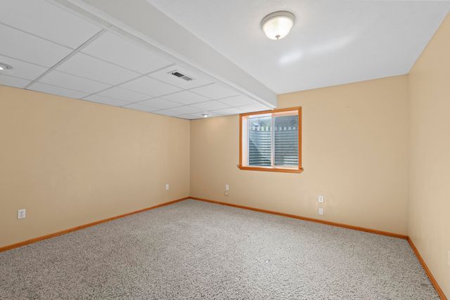 7421 W Lanzce Ct, Nine Mile Falls, WA 99026