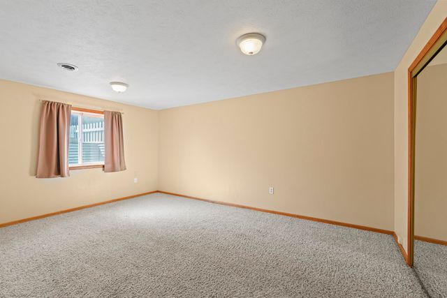 7421 W Lanzce Ct, Nine Mile Falls, WA 99026