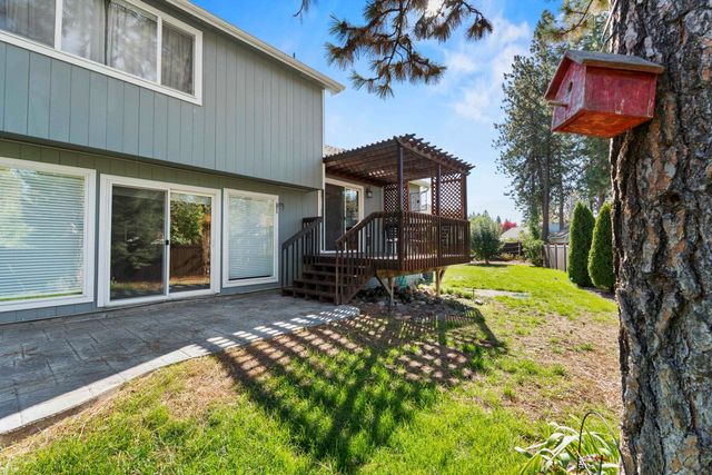 7421 W Lanzce Ct, Nine Mile Falls, WA 99026