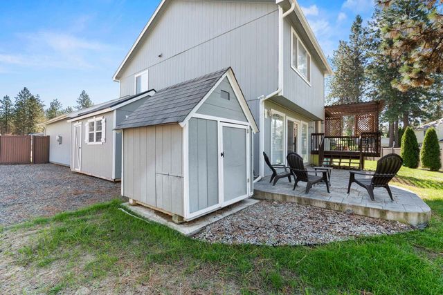 7421 W Lanzce Ct, Nine Mile Falls, WA 99026