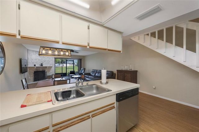 413 SOMERSET LANE, Palm Harbor, FL 34684