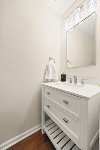 500 Laketower Drive 34, Lexington, KY 40502