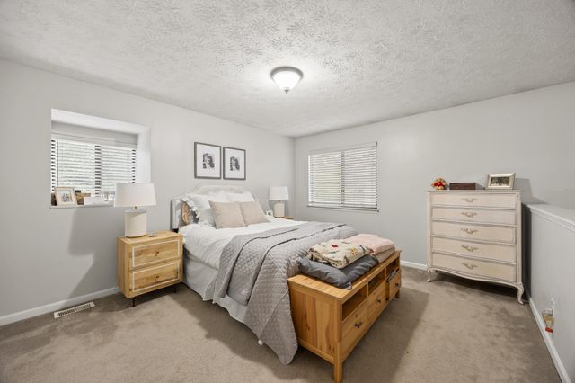 500 Laketower Drive 34, Lexington, KY 40502