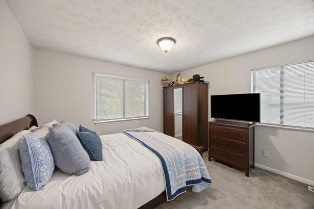 500 Laketower Drive 34, Lexington, KY 40502