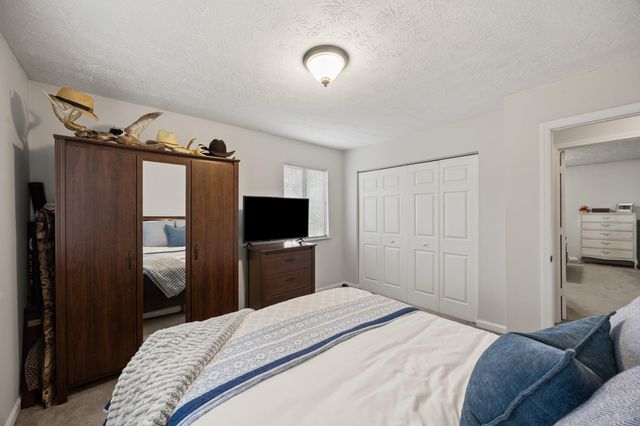 500 Laketower Drive 34, Lexington, KY 40502