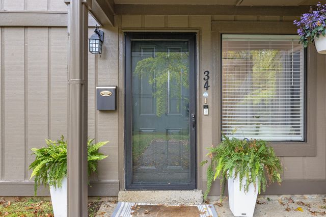 500 Laketower Drive 34, Lexington, KY 40502