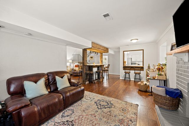 500 Laketower Drive 34, Lexington, KY 40502