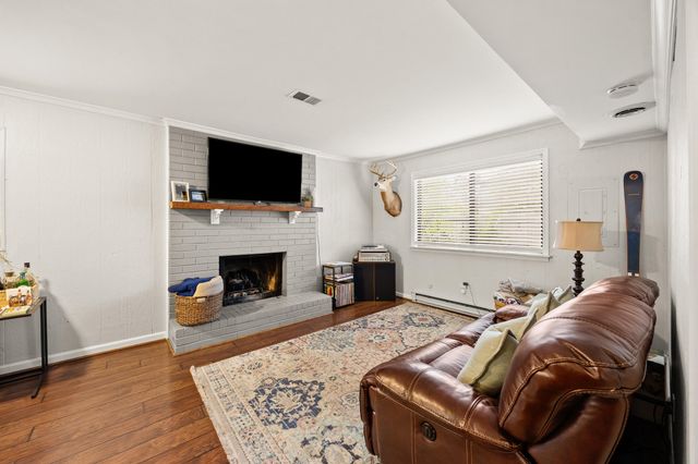 500 Laketower Drive 34, Lexington, KY 40502