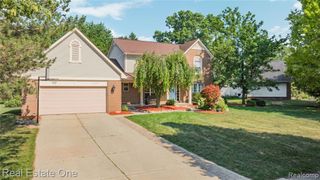7570 Greenway Lane, West Bloomfield, MI 48324