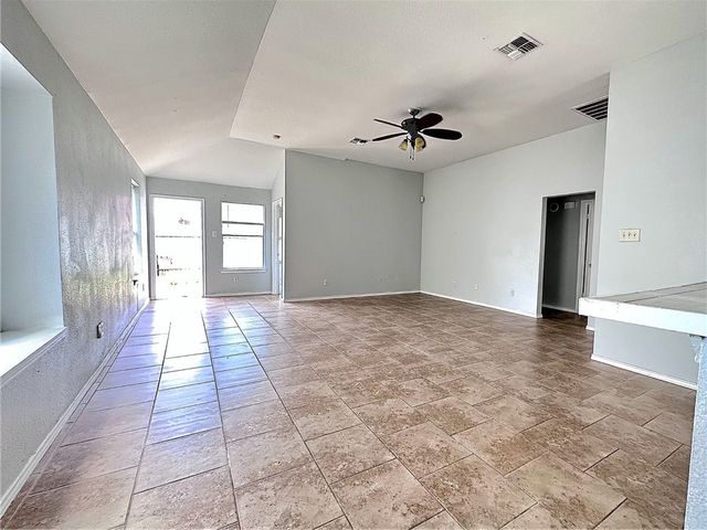 7941 Elk Dr, Corpus Christi, TX 78414