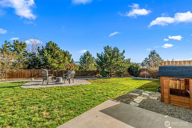 2063 Lasso Drive, Wenatchee, WA 98801