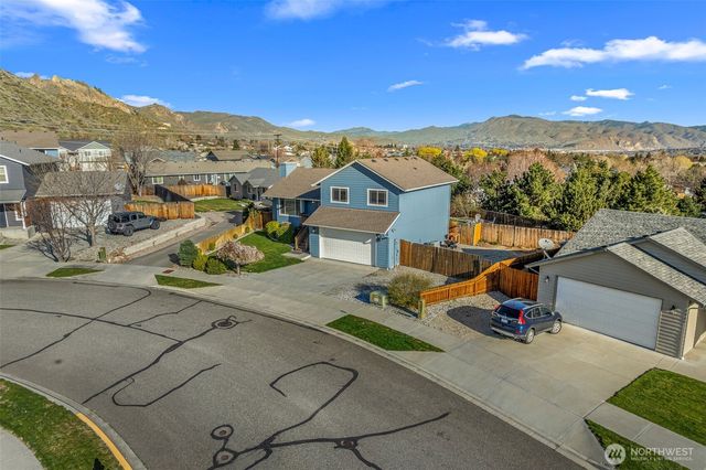 2063 Lasso Drive, Wenatchee, WA 98801