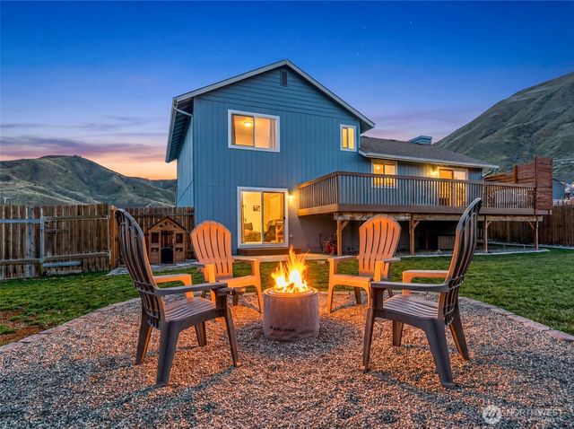 2063 Lasso Drive, Wenatchee, WA 98801