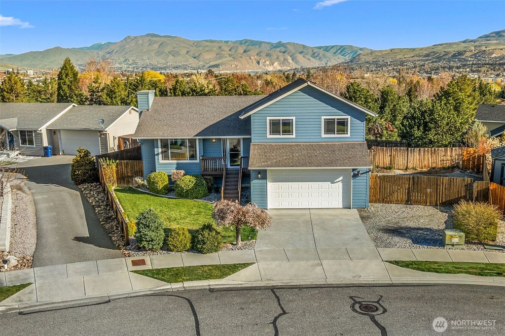 2063 Lasso Drive, Wenatchee, WA 98801