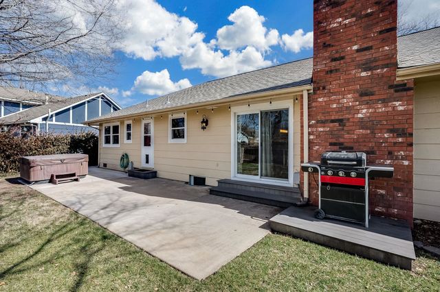 1547 N Caddy Ln, Wichita, KS 67212