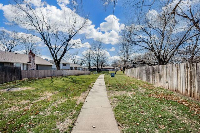 1547 N Caddy Ln, Wichita, KS 67212