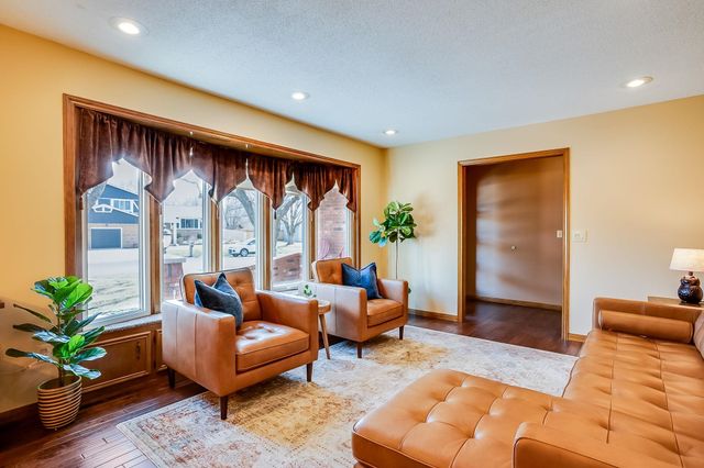 1547 N Caddy Ln, Wichita, KS 67212