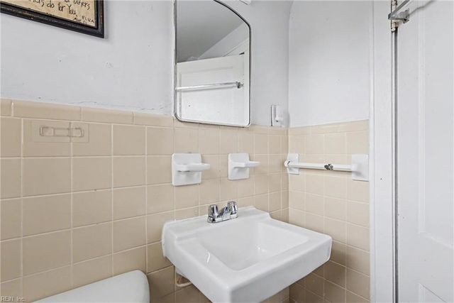 4408 Winchester DR, Portsmouth, VA 23707