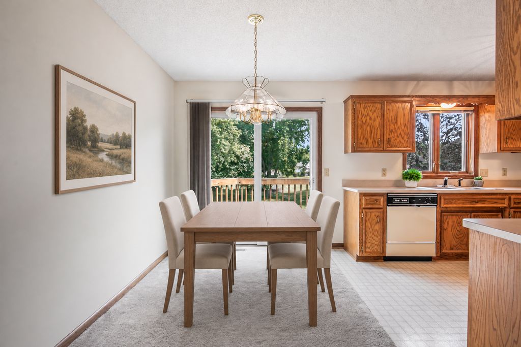 972 Pointe Way, Eagan, MN 55123 — photo 4