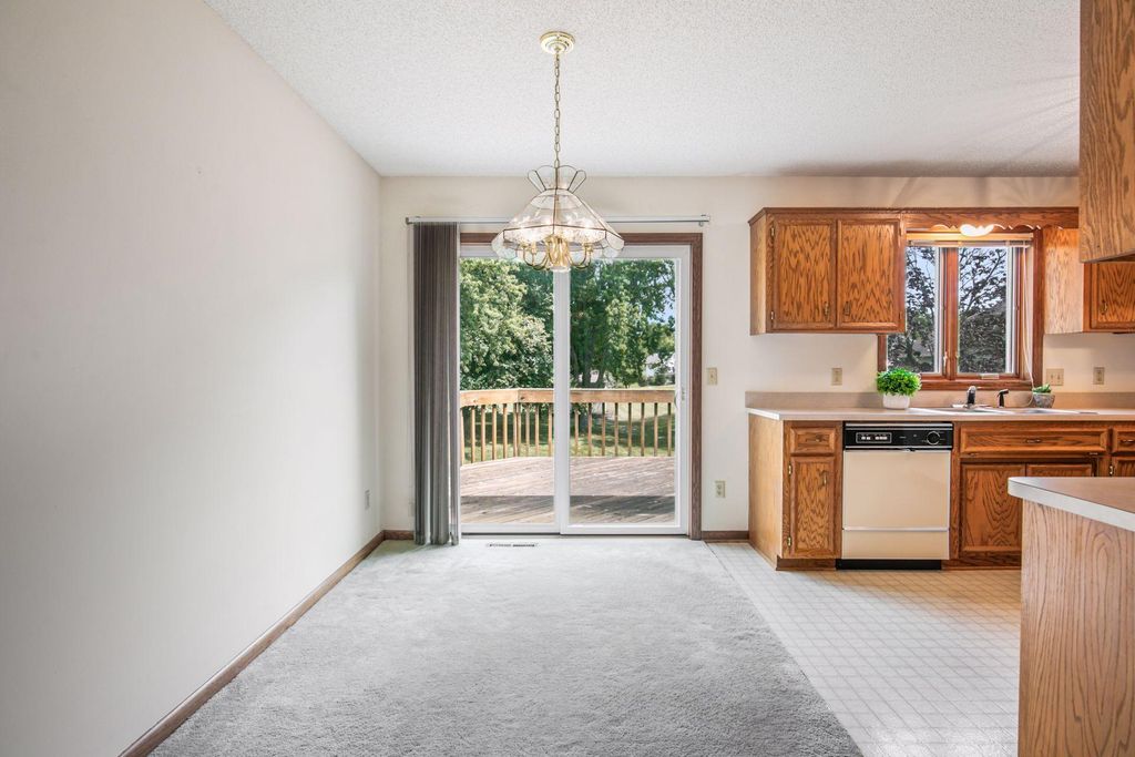 972 Pointe Way, Eagan, MN 55123 — photo 5