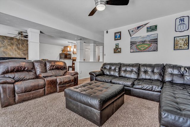 525 Scarlet DR, Daleville, VA 24083