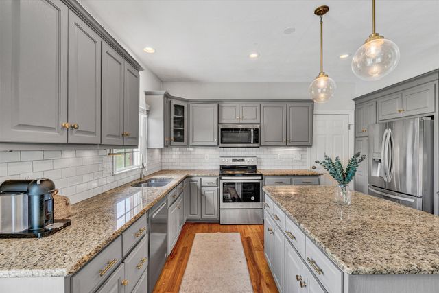 525 Scarlet DR, Daleville, VA 24083