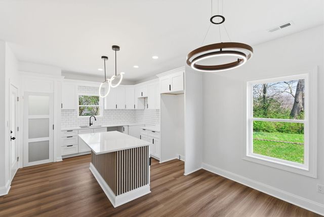 1269 Golden Gate Park, Lexington, KY 40517