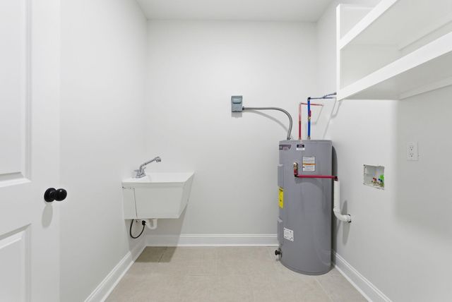 1269 Golden Gate Park, Lexington, KY 40517