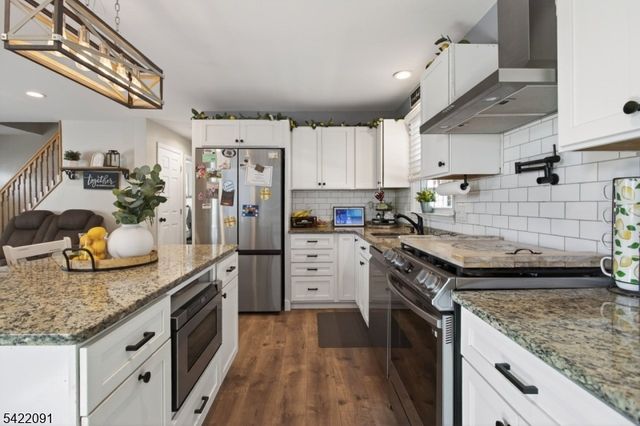 78 Johnson St, Woodbridge Twp., NJ 08863