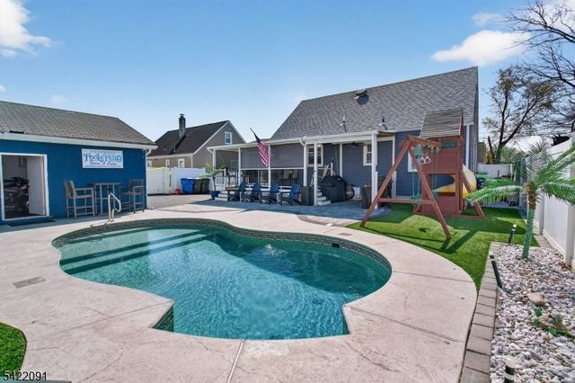 78 Johnson St, Woodbridge Twp., NJ 08863