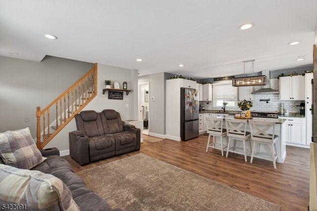 78 Johnson St, Woodbridge Twp., NJ 08863