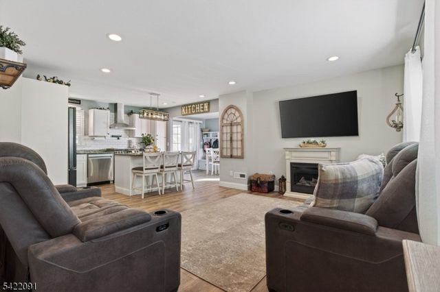 78 Johnson St, Woodbridge Twp., NJ 08863