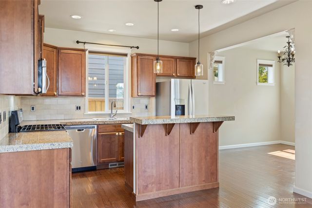 2317 43rd Avenue SE, Puyallup, WA 98374