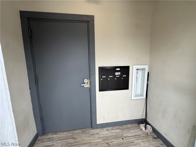 14620 Lake Shore Boulevard, Cleveland, OH 44110