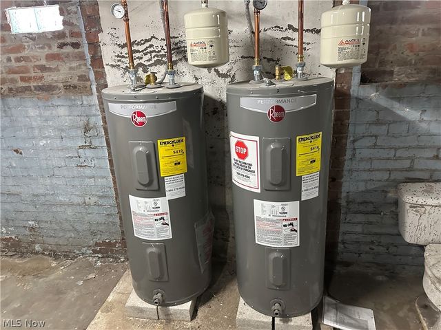 14620 Lake Shore Boulevard, Cleveland, OH 44110