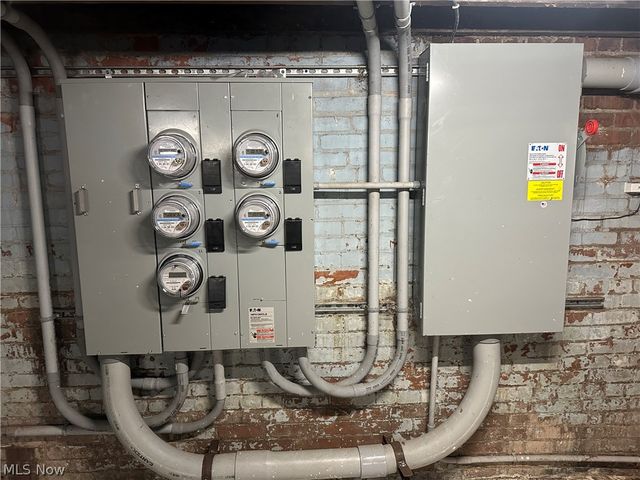 14620 Lake Shore Boulevard, Cleveland, OH 44110