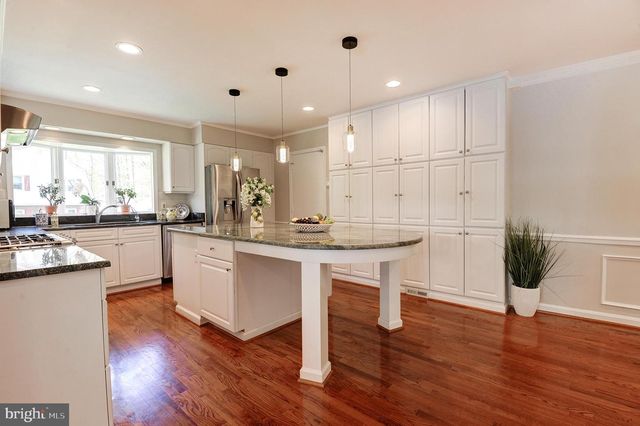 1813 HORSEBACK TRL, Vienna, VA 22182