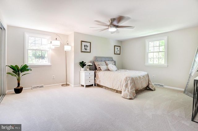 1813 HORSEBACK TRL, Vienna, VA 22182