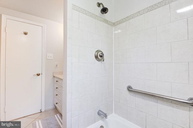 1813 HORSEBACK TRL, Vienna, VA 22182