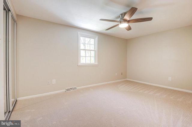 1813 HORSEBACK TRL, Vienna, VA 22182