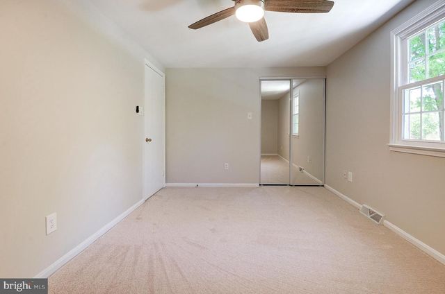 1813 HORSEBACK TRL, Vienna, VA 22182