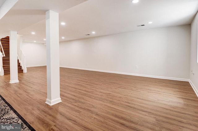 1813 HORSEBACK TRL, Vienna, VA 22182