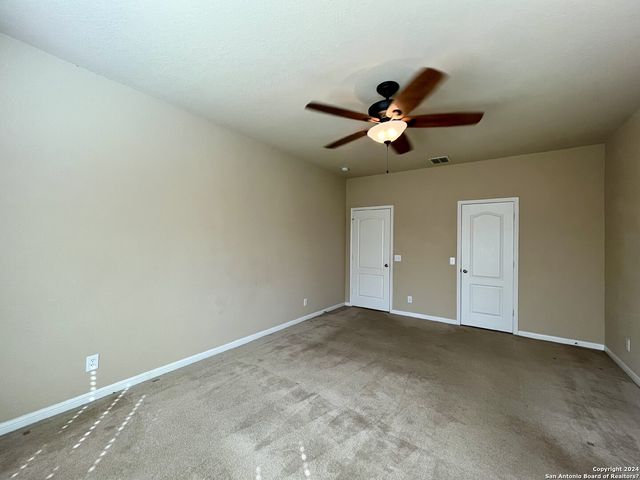 5117 Black Horse, Schertz, TX 78108