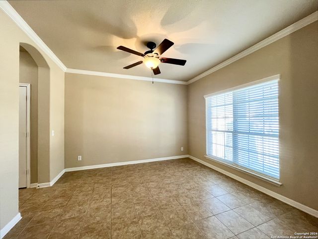 5117 Black Horse, Schertz, TX 78108