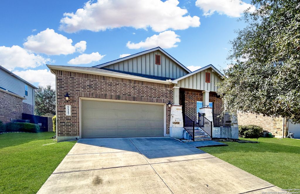 5117 Black Horse, Schertz, TX 78108