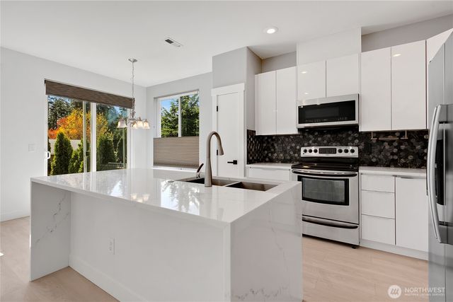 21501 104th Street Ct E, Bonney Lake, WA 98391